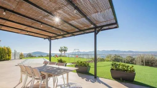 Modern, newly-built chalet with unobstructed sweeping views in an elevated location north of Manacor Modern, newly-built chalet with unobstructed sweeping views in an elevated location north of Manacor