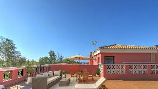 Beachside Penthouse in Ciudad Jardín with Private Rooftop Terrace and Sea Views