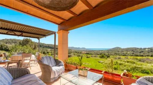 Natural-stone finca with ocean views and 70,000 sqm of land in Son Servera