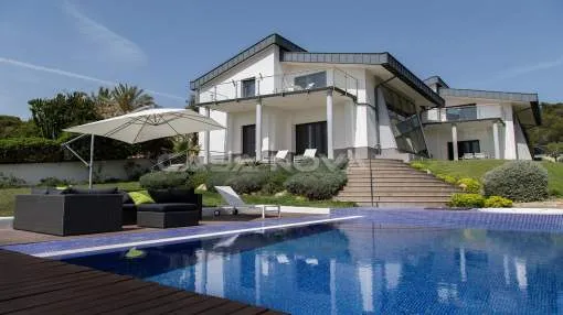 Santa Ponsa - Cutting edge high-tech villa with sea view