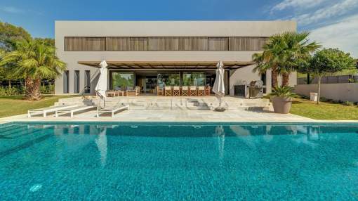 Santa Ponsa - Modern sea view villa in walking distance to the sandy beach and harbour Santa Ponsa - Modern sea view villa in walking distance to the sandy beach and harbour