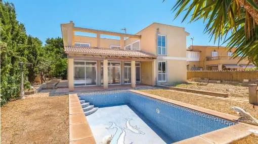 Great investment property near the sea in Tolleric Great investment property near the sea in Tolleric
