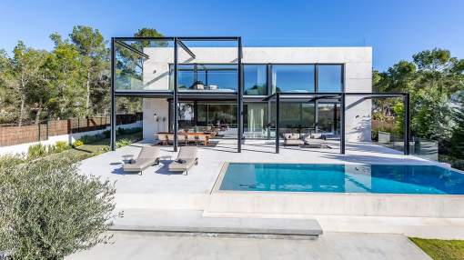 Elegant design family villa very close to sandy beaches of Cap Falcó Elegant design family villa very close to sandy beaches of Cap Falcó