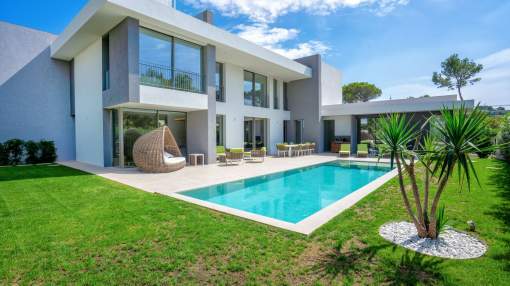 Modern villa with partial sea views in Nova Santa Ponsa Modern villa with partial sea views in Nova Santa Ponsa