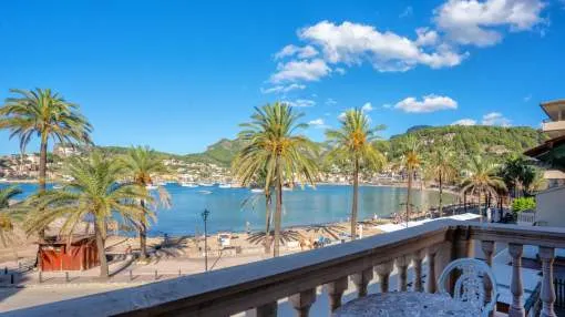 Unique opportunity in Puerto de Sóller: Seafront villa on the beach Unique opportunity in Puerto de Sóller: Seafront villa on the beach