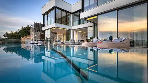 Exclusive deluxe villa with breathtaking views over the Port Adriano Exclusive deluxe villa with breathtaking views over the Port Adriano