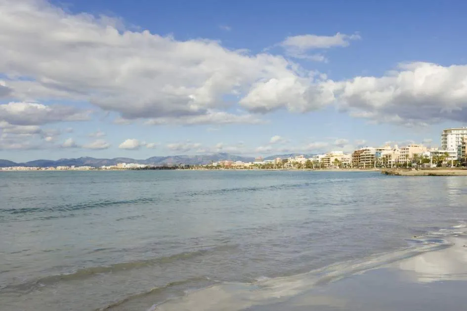 Apartment with potential, a few steps from the Platja de Palma beach
