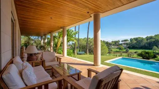 Delightful villa with privacy, frontline to the Son Vida golf course