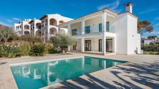 Delightful family villa in Santa Ponsa, easy walking to the sea Delightful family villa in Santa Ponsa, easy walking to the sea