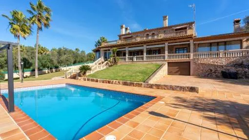Charming and spacious villa close to Puntiró Golf, 15 minutes from Palma