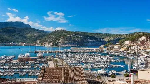 3 apartment house overlooking Puerto de Sóller harbour, with garage 3 apartment house overlooking Puerto de Sóller harbour, with garage