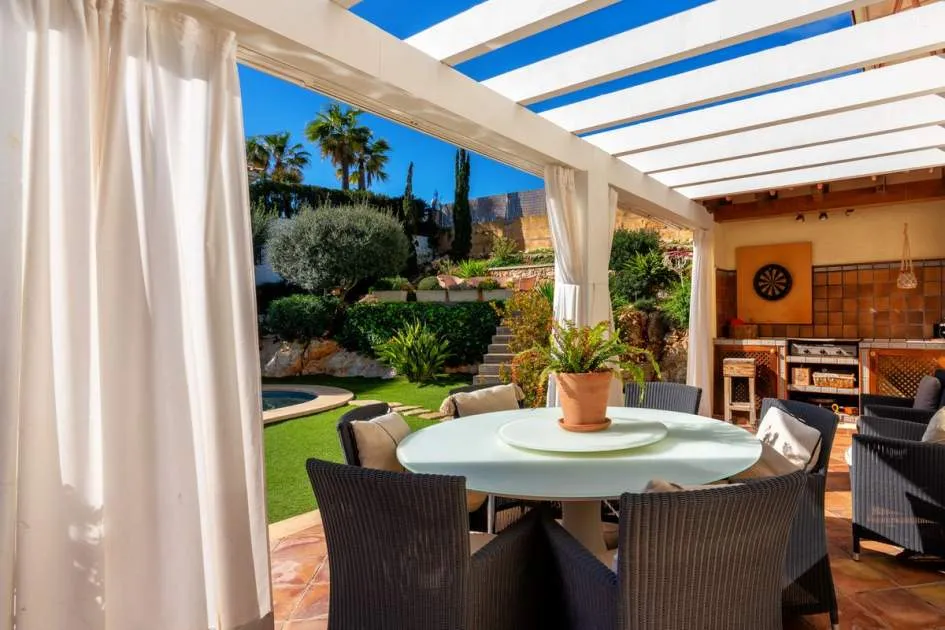 Charming villa in an exclusive residential area in Nova Santa Ponsa