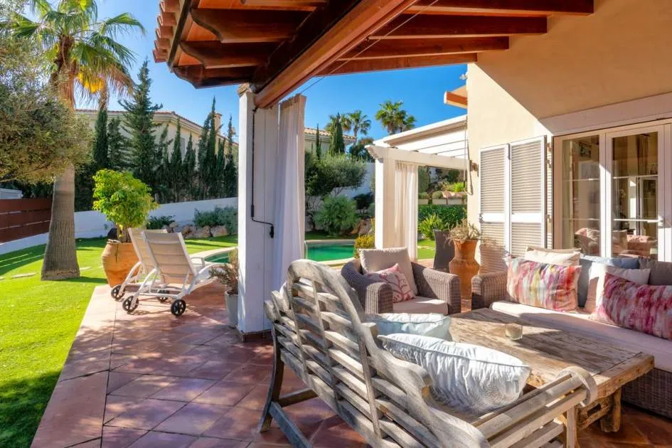 Charming villa in an exclusive residential area in Nova Santa Ponsa