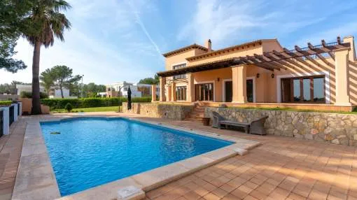 Finca-style villa with private pool close to Santa Ponsa Golf