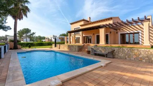 Finca-style villa with private pool close to Santa Ponsa Golf Finca-style villa with private pool close to Santa Ponsa Golf