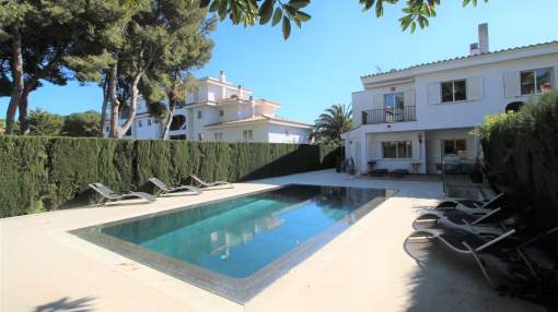 Attractive corner terraced house with private pool in Llucmajor Attractive corner terraced house with private pool in Llucmajor