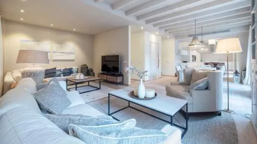 Fantastic and luxurious townhouse in Palma old town with pool and garage Fantastic and luxurious townhouse in Palma old town with pool and garage
