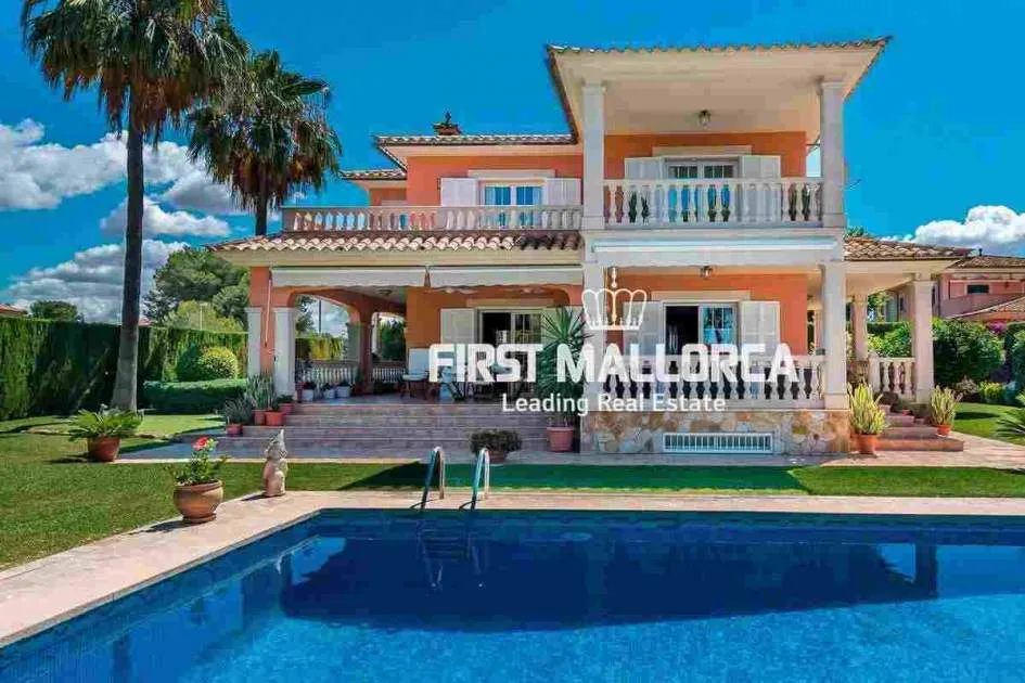 Mediterranean style property in Maioris