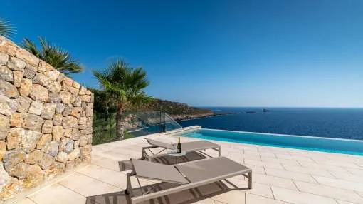 Sensational frontline villa in Port Adriano with breathtaking sea views