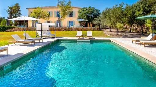 Finca with charm and character on the outskirts of Cala Llombards Finca with charm and character on the outskirts of Cala Llombards