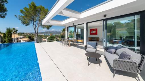 New and modern villa in Nova Santa Ponsa with spectacular sea views New and modern villa in Nova Santa Ponsa with spectacular sea views