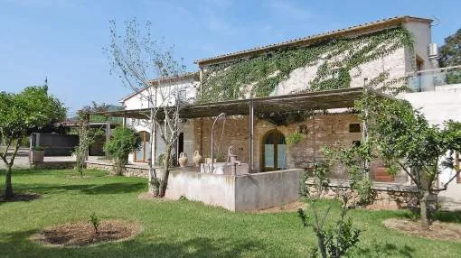 Charming villa with pool and well-kept garden near Pollença Charming villa with pool and well-kept garden near Pollença
