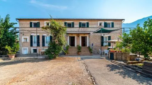 Large Stone House in a Quiet but Central Location in Soller on the West Coast of Mallorca. Large Stone House in a Quiet but Central Location in Soller on the West Coast of Mallorca.