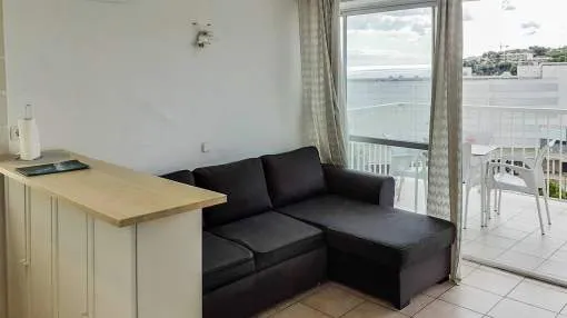 Bright sea view apartment in Magaluf Bright sea view apartment in Magaluf