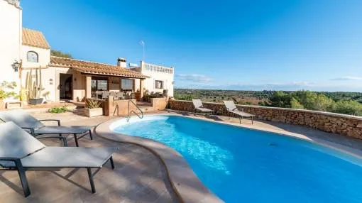 Finca with seaview and a large plot between Portocolom and Cala Murada Finca with seaview and a large plot between Portocolom and Cala Murada