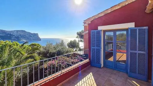 Puerto Andratx Rental Properties: Attractive house enjoying superb sea views in a small urbanisation in La Mola. Puerto Andratx Rental Properties: Attractive house enjoying superb sea views in a small urbanisation in La Mola.