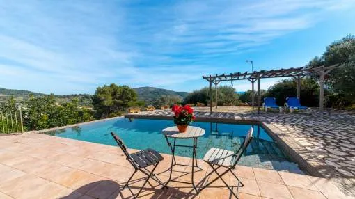 Beautiful finca with panoramic views up to the sea in Son Macià