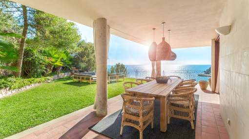 Luxurious sea view apartment with private garden and sea access Luxurious sea view apartment with private garden and sea access