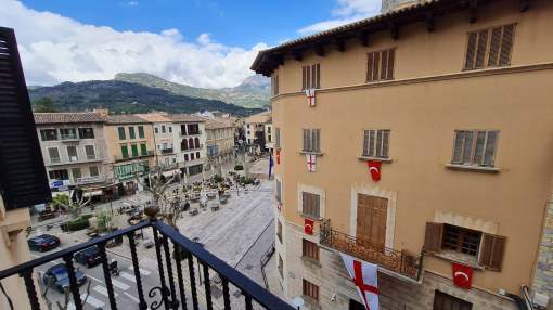 Nice 4 bedroom apartment in the center of Sóller Nice 4 bedroom apartment in the center of Sóller