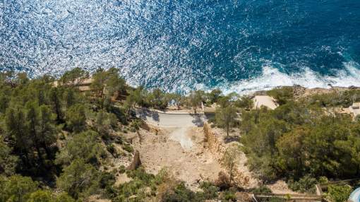 Plot in a fantastic location in Cala Llamp with splendid sea views Plot in a fantastic location in Cala Llamp with splendid sea views