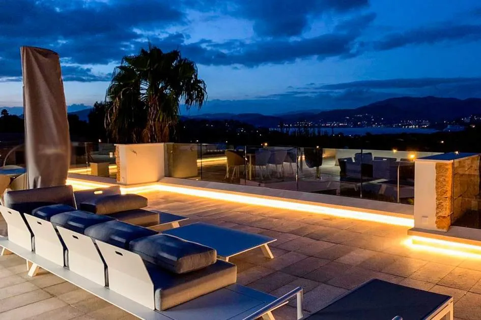 Luxury new built villa overlooking the bay of Santa Ponsa and the mountains