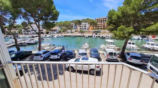 Spacious flat with sea views, garden and barbecue in Portopetro. Spacious flat with sea views, garden and barbecue in Portopetro.