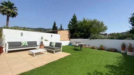 Modern house in peaceful location in Andratx town. Modern house in peaceful location in Andratx town.