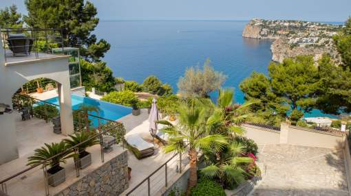 Luxurious mediterranean sea view villa in the sought-after Cala Llamp Luxurious mediterranean sea view villa in the sought-after Cala Llamp