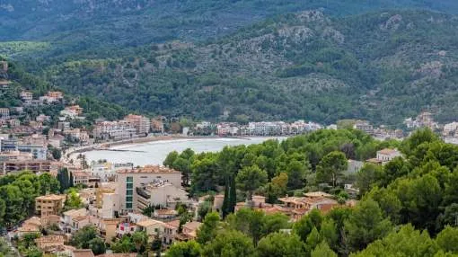 Building plot with harbor views slightly above Puerto de Soller Building plot with harbor views slightly above Puerto de Soller