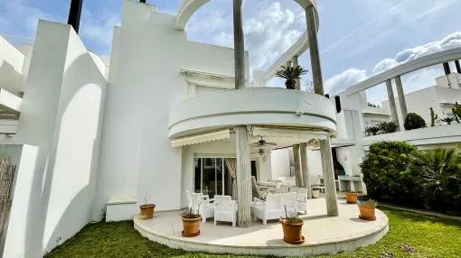 Villa in exclusive complex within walking distance of Pine Walk Villa in exclusive complex within walking distance of Pine Walk