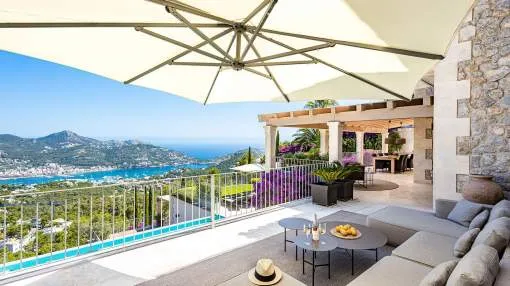 Exceptional villa with fantastic sea and harbour views Exceptional villa with fantastic sea and harbour views