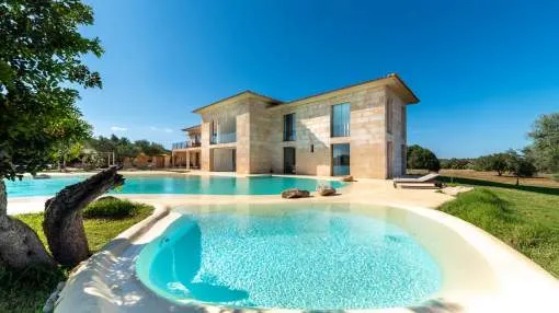 Exceptional finca with large pool and sea view in Ses Salines Exceptional finca with large pool and sea view in Ses Salines