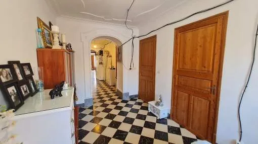 Town house with reform project in Llucmajor Town house with reform project in Llucmajor