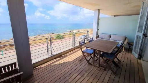 Fabulous duplex in front of the sea in Sa Rápita