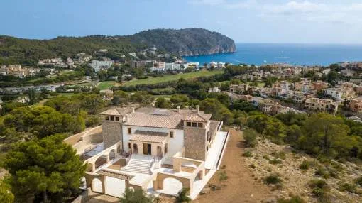 Newbuilt SEA VIEW Camp de Mar country house in 200,000 sqms of land
