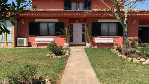 Family house in the Son Gual area enjoying a beautiful garden with pool and a lot of tranquility Family house in the Son Gual area enjoying a beautiful garden with pool and a lot of tranquility