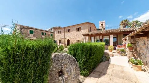 Fantastic Mallorcan stone house in the village of Calviá