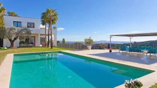 Modern family villa in Son Vida with beautiful views over Palma and the bay