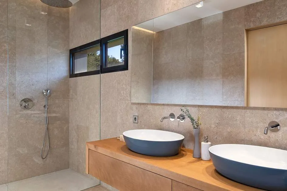 Villa with stunning sea views in Puig de Ros