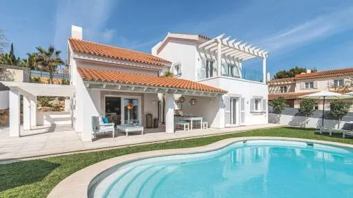 Beautiful high quality modernised villa with bright interior in Nova Santa Ponsa